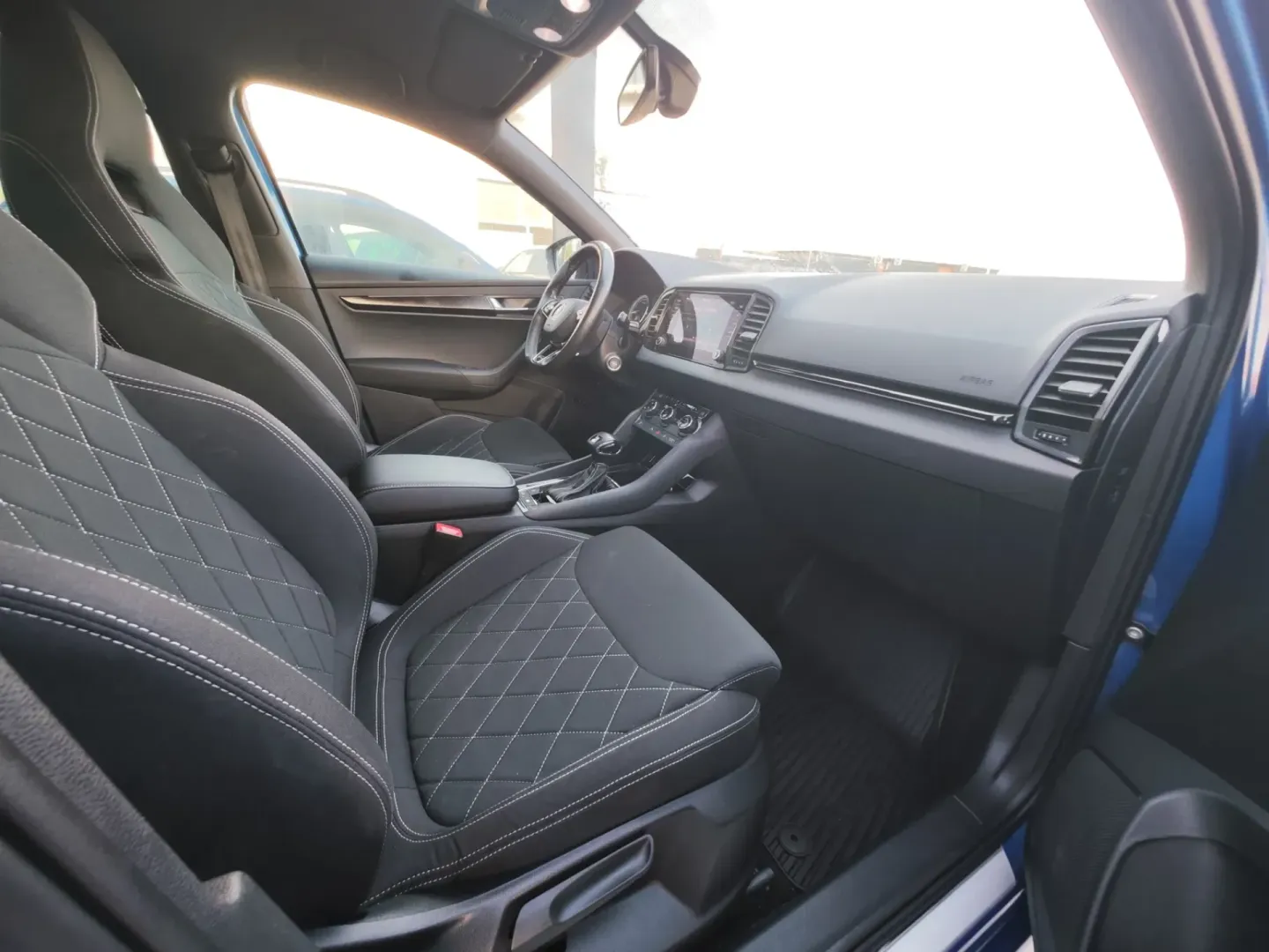 Cumpara/ Vinde online Skoda Karoq 2020 SH, la cel mai bun pret pentru tine!
