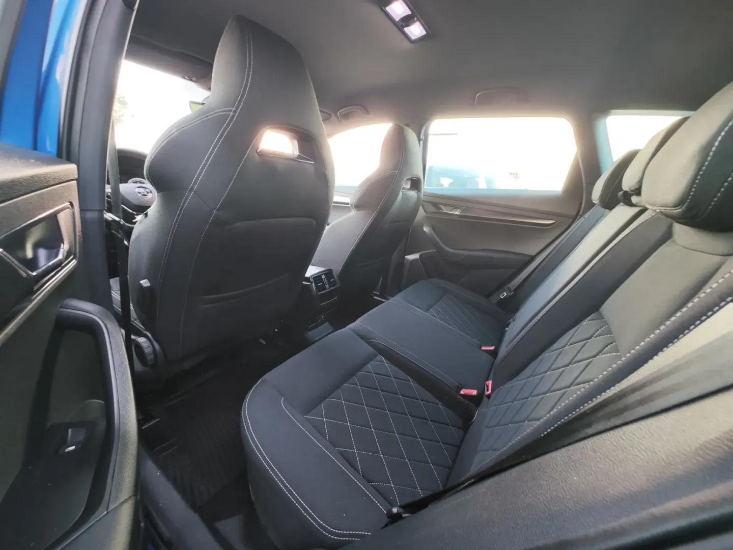 Cumpara/ Vinde online Skoda Karoq 2020 SH, la cel mai bun pret pentru tine!