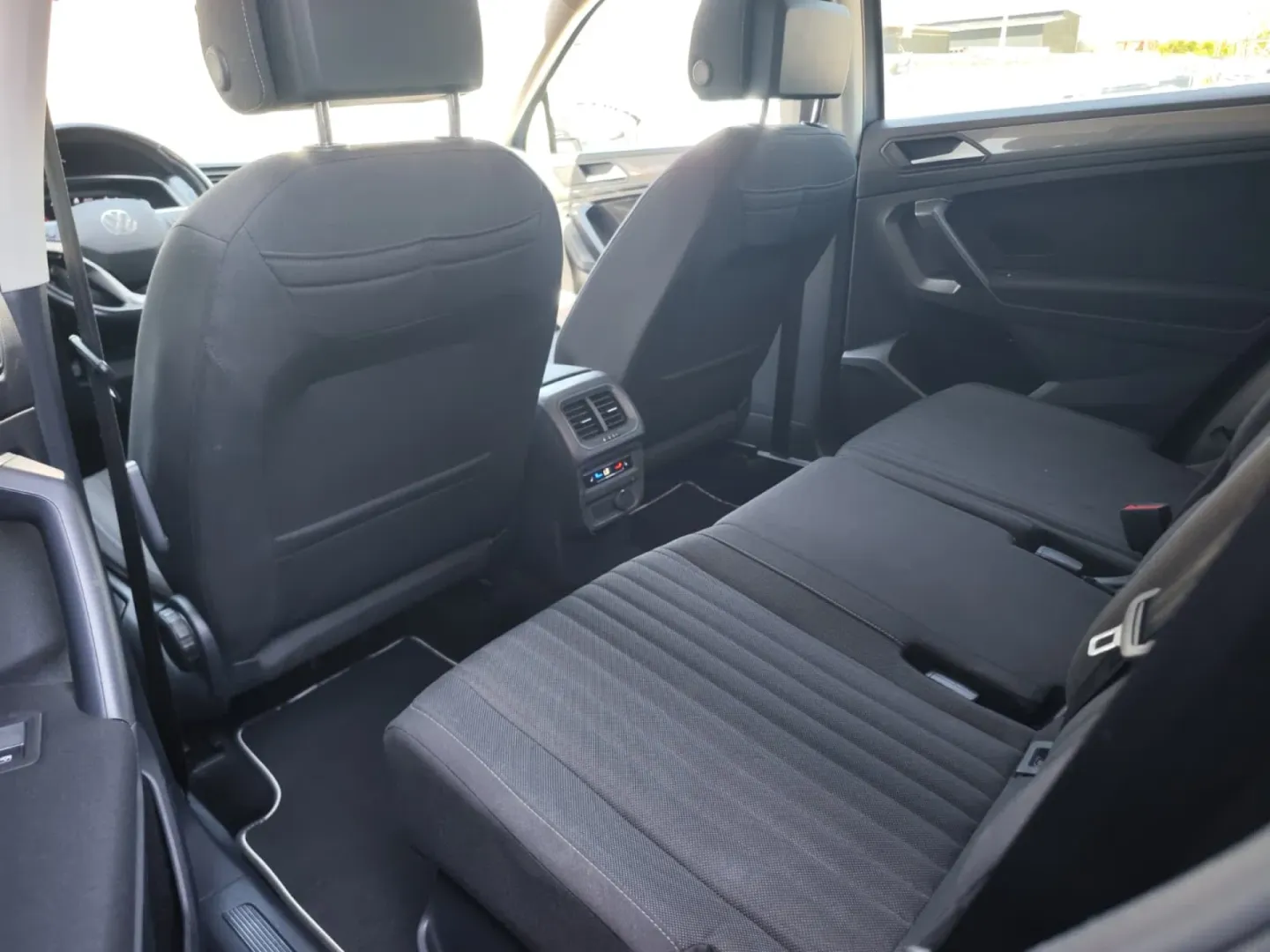 Cumpara/ Vinde online Volkswagen Tiguan 2022 SH, la cel mai bun pret pentru tine!