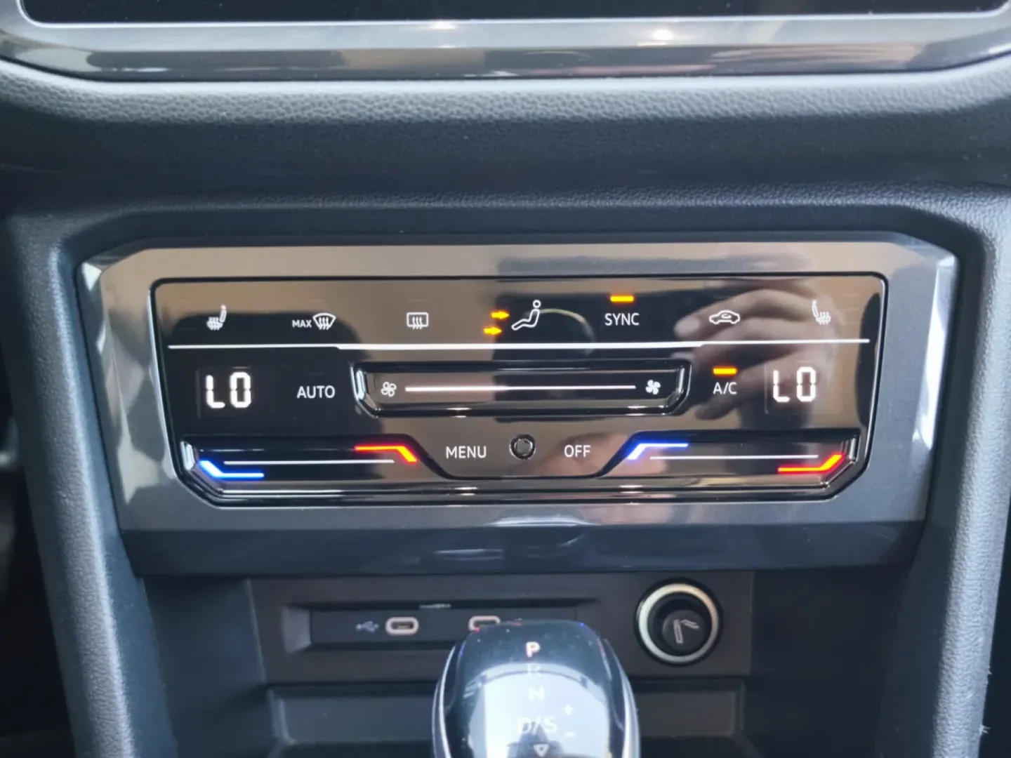 Cumpara/ Vinde online Volkswagen Tiguan 2022 SH, la cel mai bun pret pentru tine!