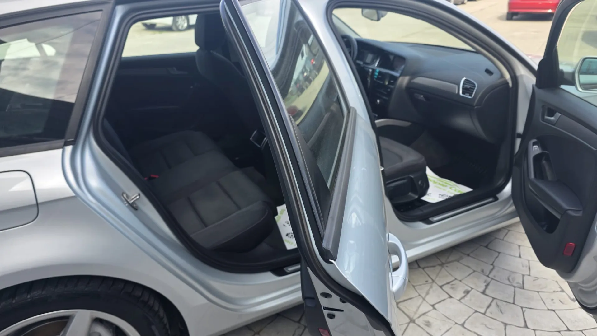 Cumpara/ Vinde online Audi A4 2013 SH, la cel mai bun pret pentru tine!