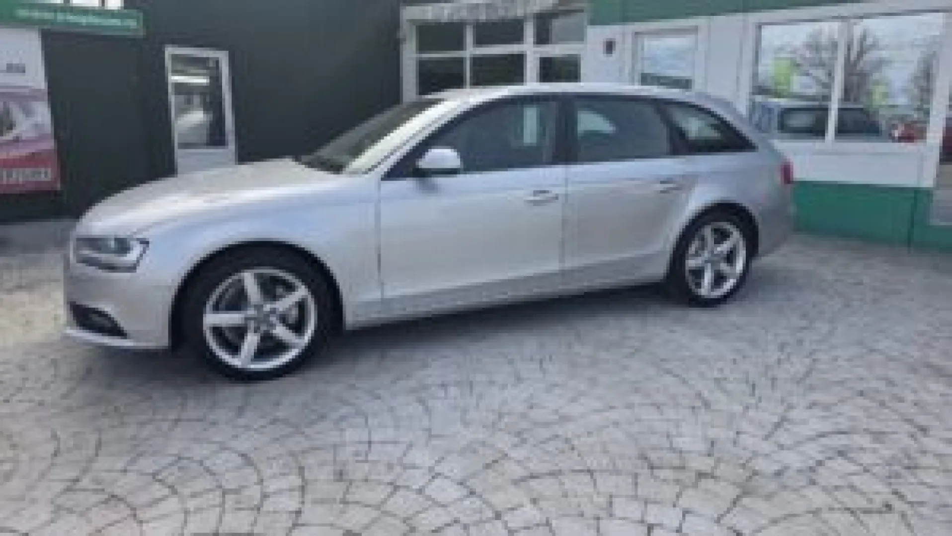 Cumpara/ Vinde online Audi A4 2013 SH, la cel mai bun pret pentru tine!