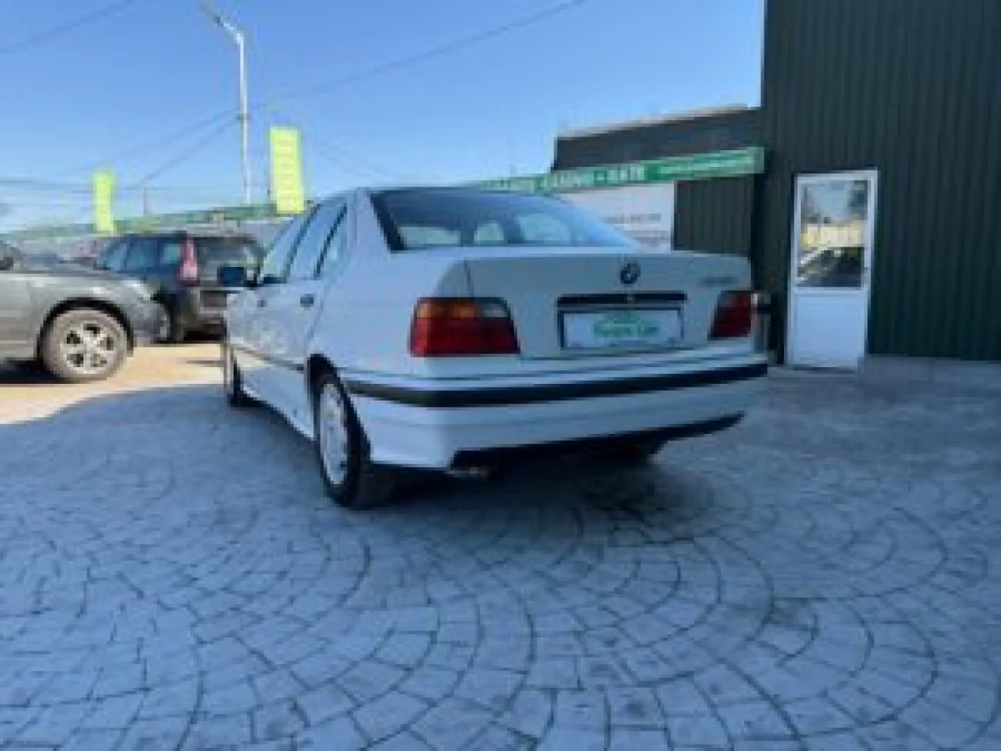 Cumpara/ Vinde online BMW 3 Series 1992 SH, la cel mai bun pret pentru tine!