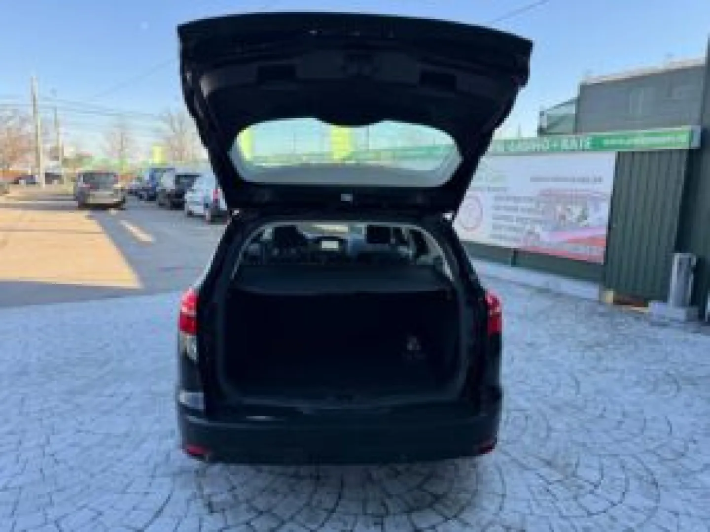 Cumpara/ Vinde online Ford Focus 2018 SH, la cel mai bun pret pentru tine!