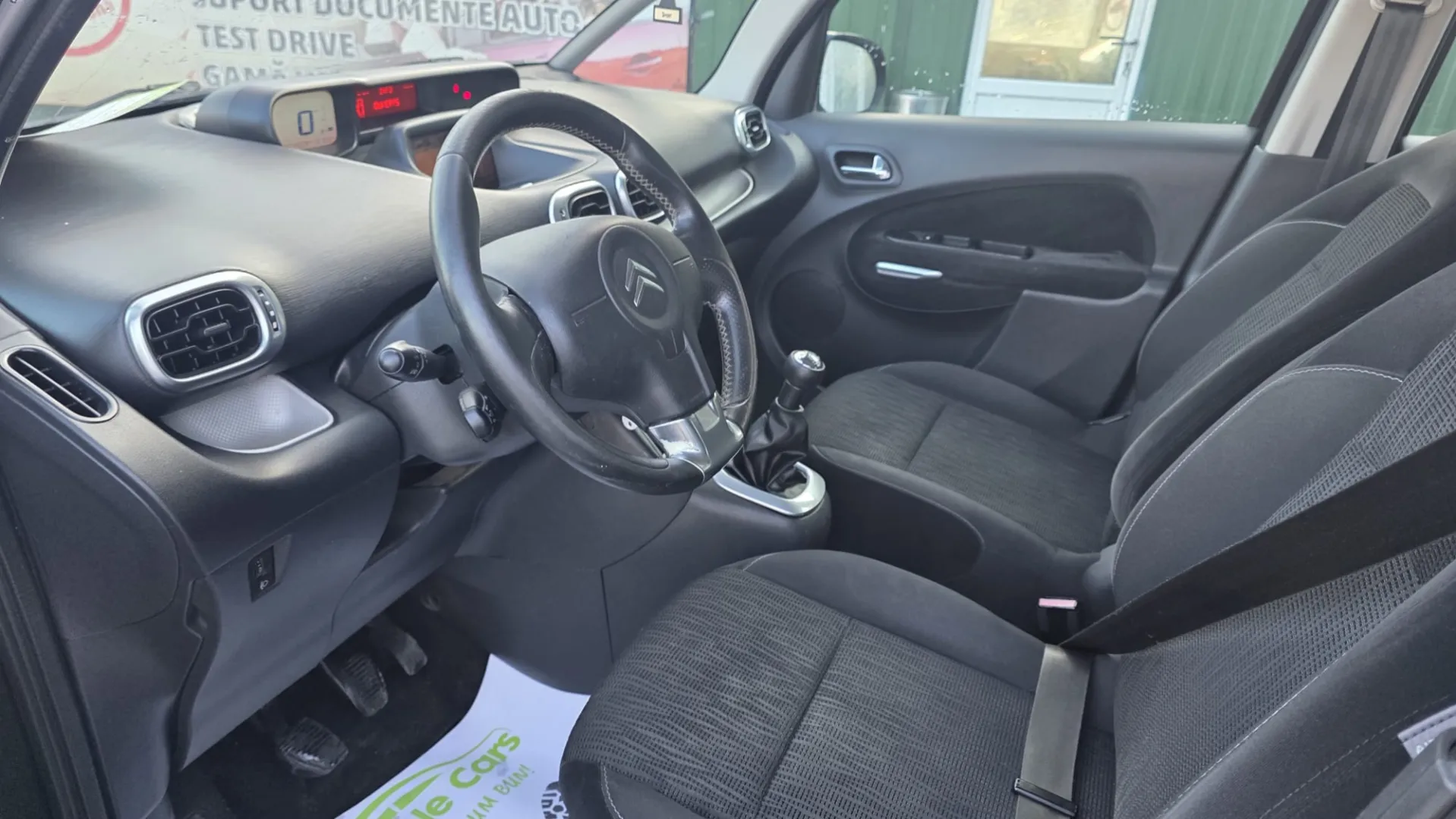 Cumpara/ Vinde online Citroen C3 Picasso 2011 SH, la cel mai bun pret pentru tine!