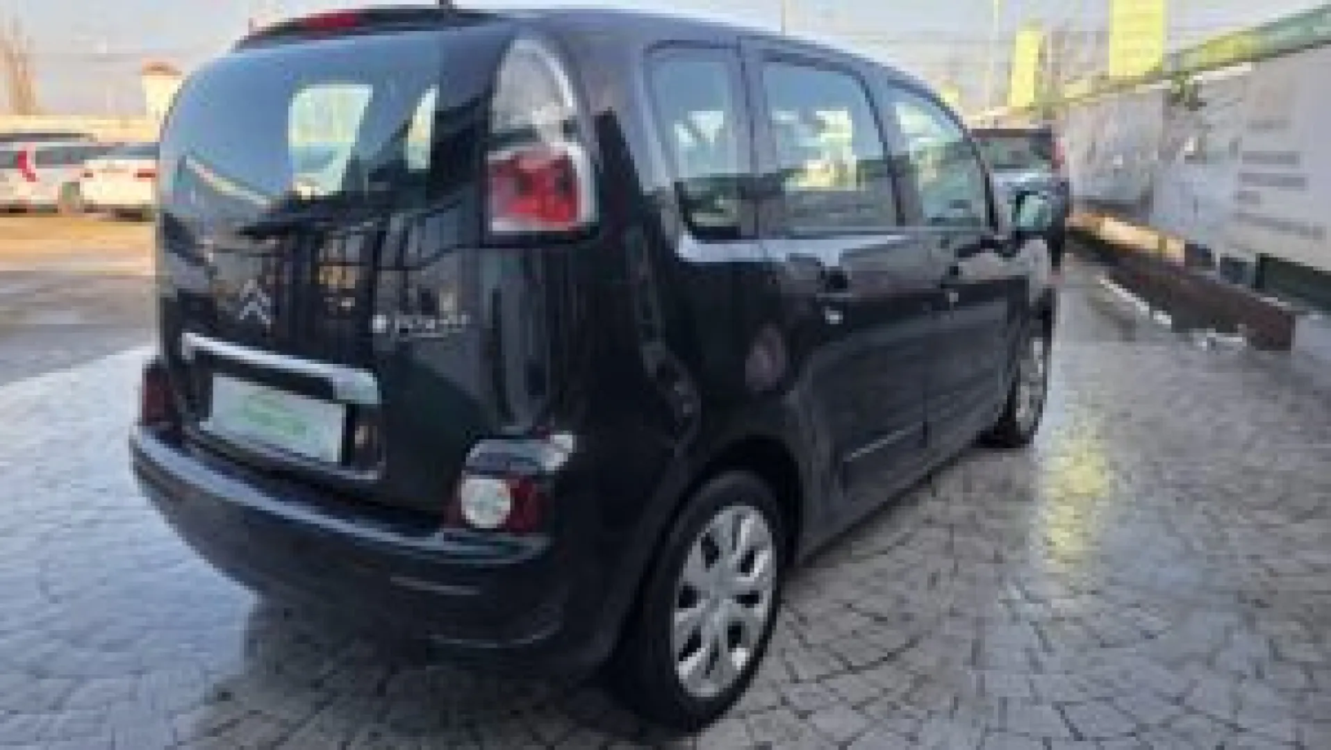 Cumpara/ Vinde online Citroen C3 Picasso 2011 SH, la cel mai bun pret pentru tine!