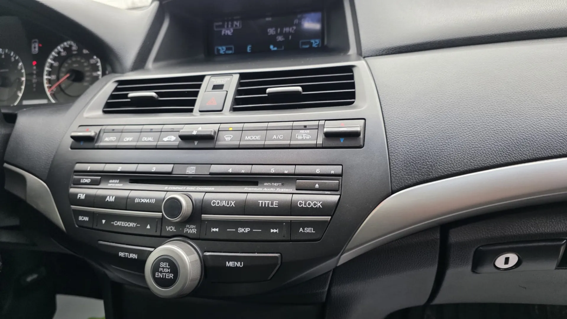Cumpara/ Vinde online Honda Accord 2008 SH, la cel mai bun pret pentru tine!