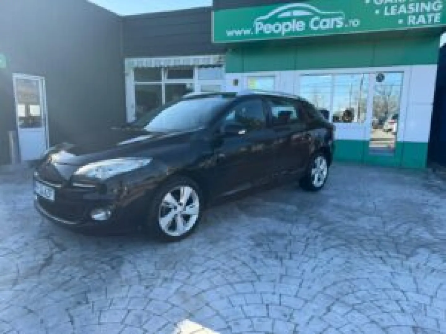 Cumpara/ Vinde online Renault  Megane 2012 SH, la cel mai bun pret pentru tine!