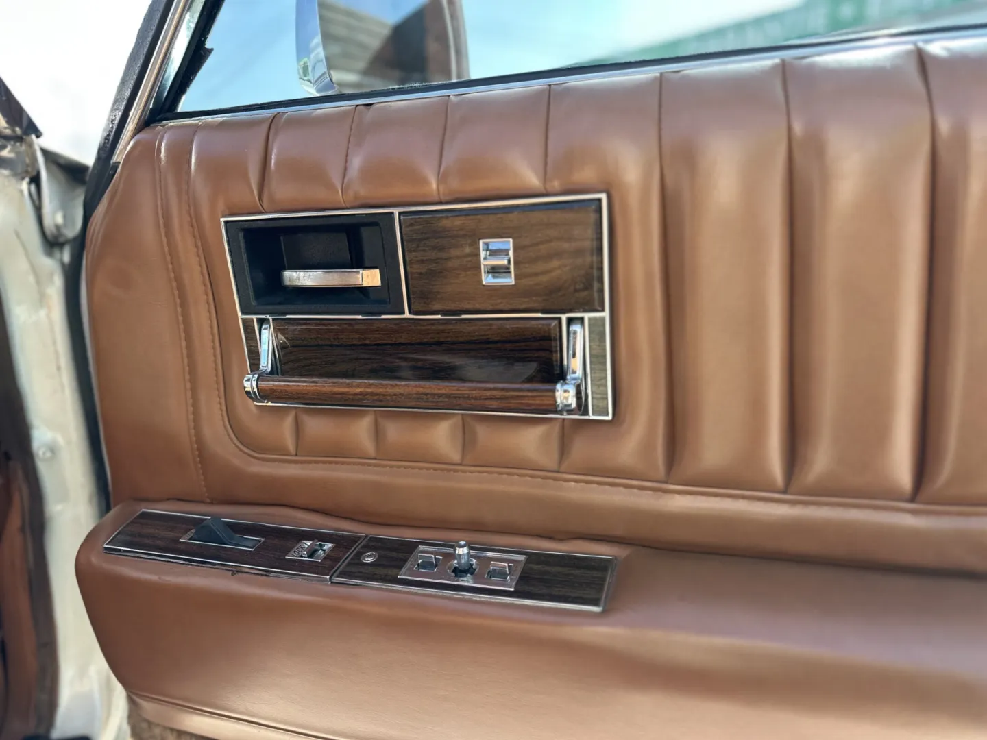 Cumpara/ Vinde online Cadillac other 1978 SH, la cel mai bun pret pentru tine!