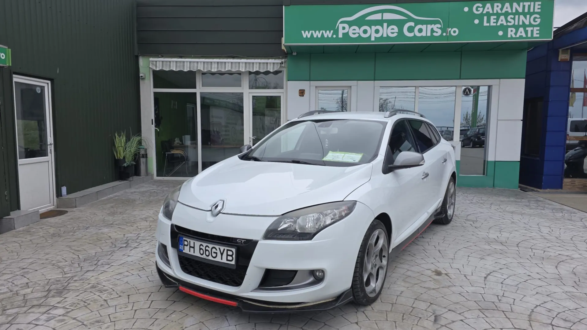 Cumpara/ Vinde online Renault  Megane 2012 SH, la cel mai bun pret pentru tine!