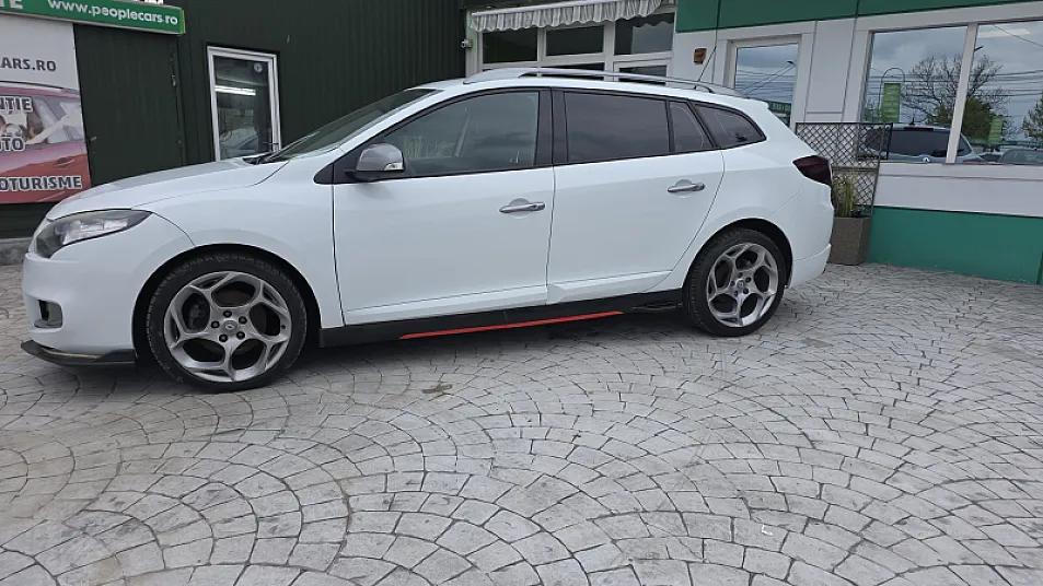 Cumpără / Vinde Renault  Megane 2012 SH, la cel mai bun pret pentru tine!