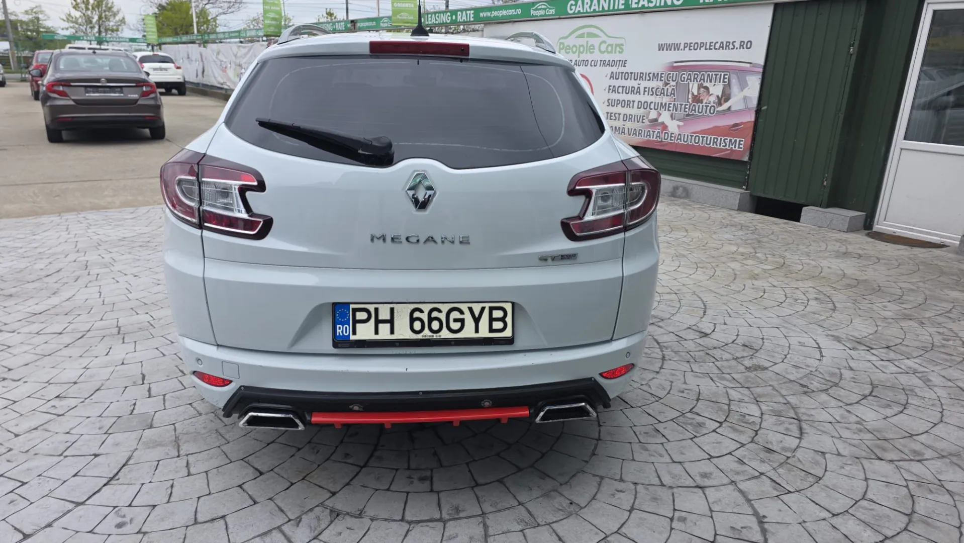 Cumpara/ Vinde online Renault  Megane 2012 SH, la cel mai bun pret pentru tine!
