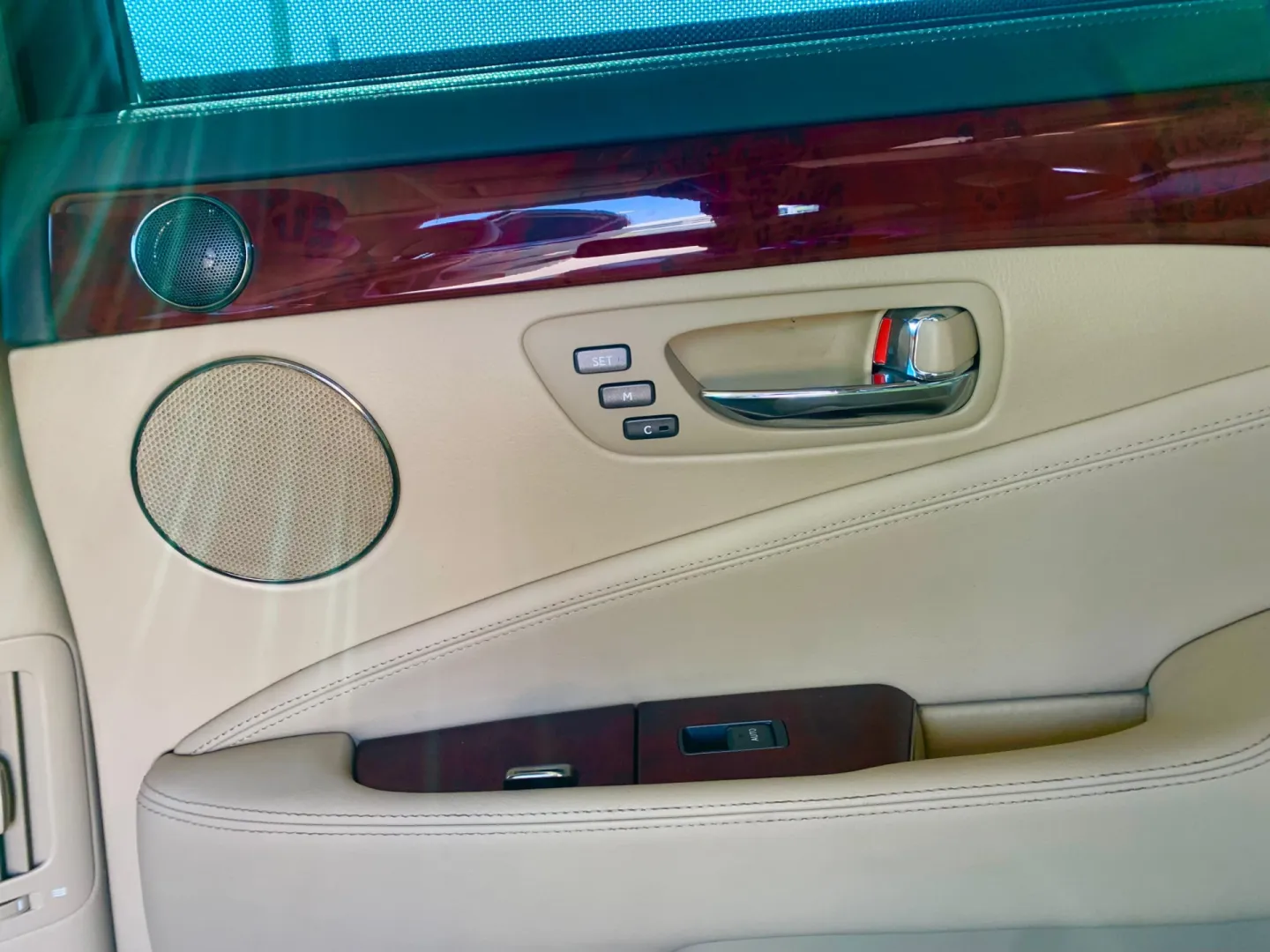Cumpara/ Vinde online Lexus LS 600 2008 SH, la cel mai bun pret pentru tine!