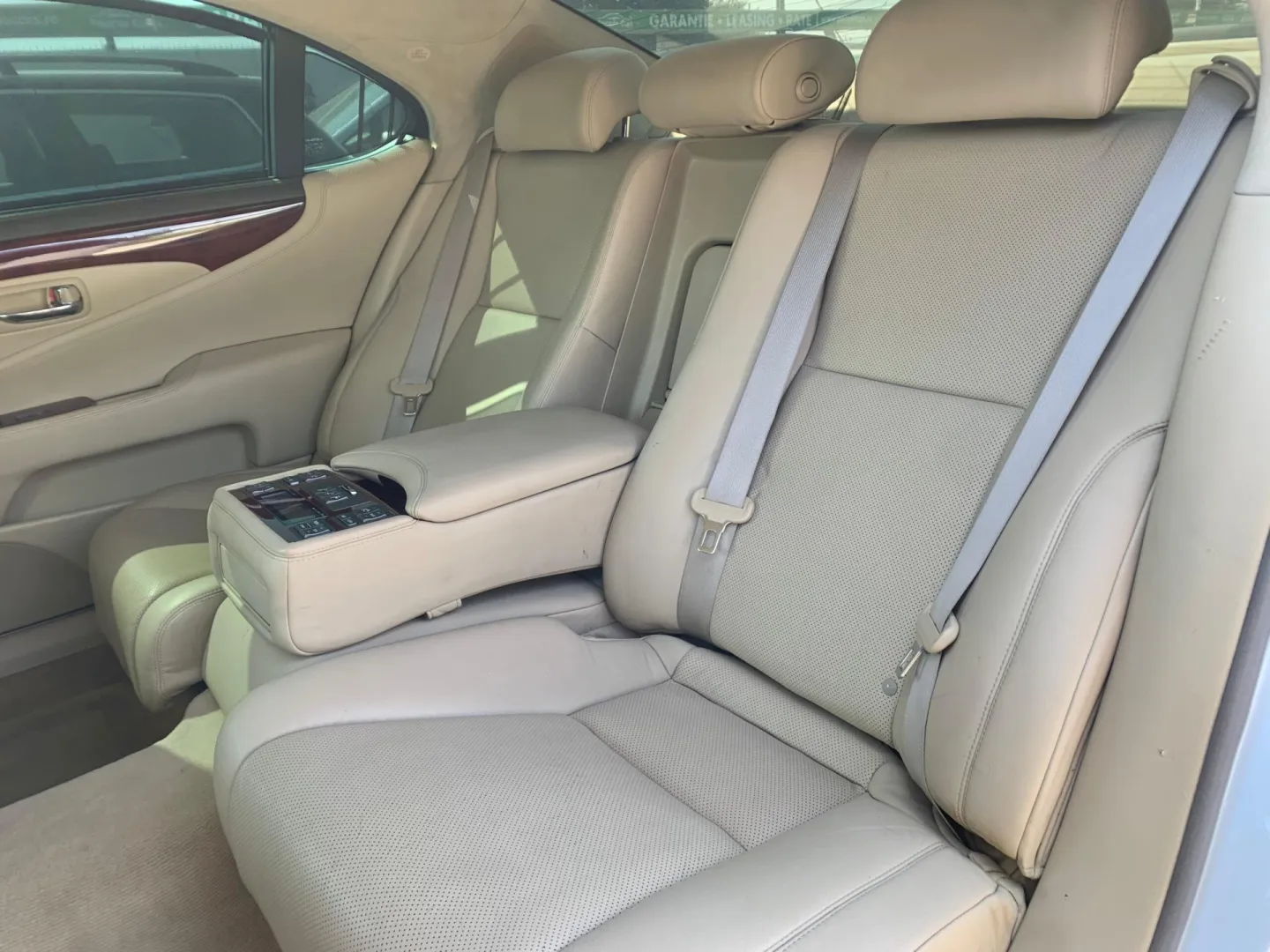 Cumpara/ Vinde online Lexus LS 600 2008 SH, la cel mai bun pret pentru tine!