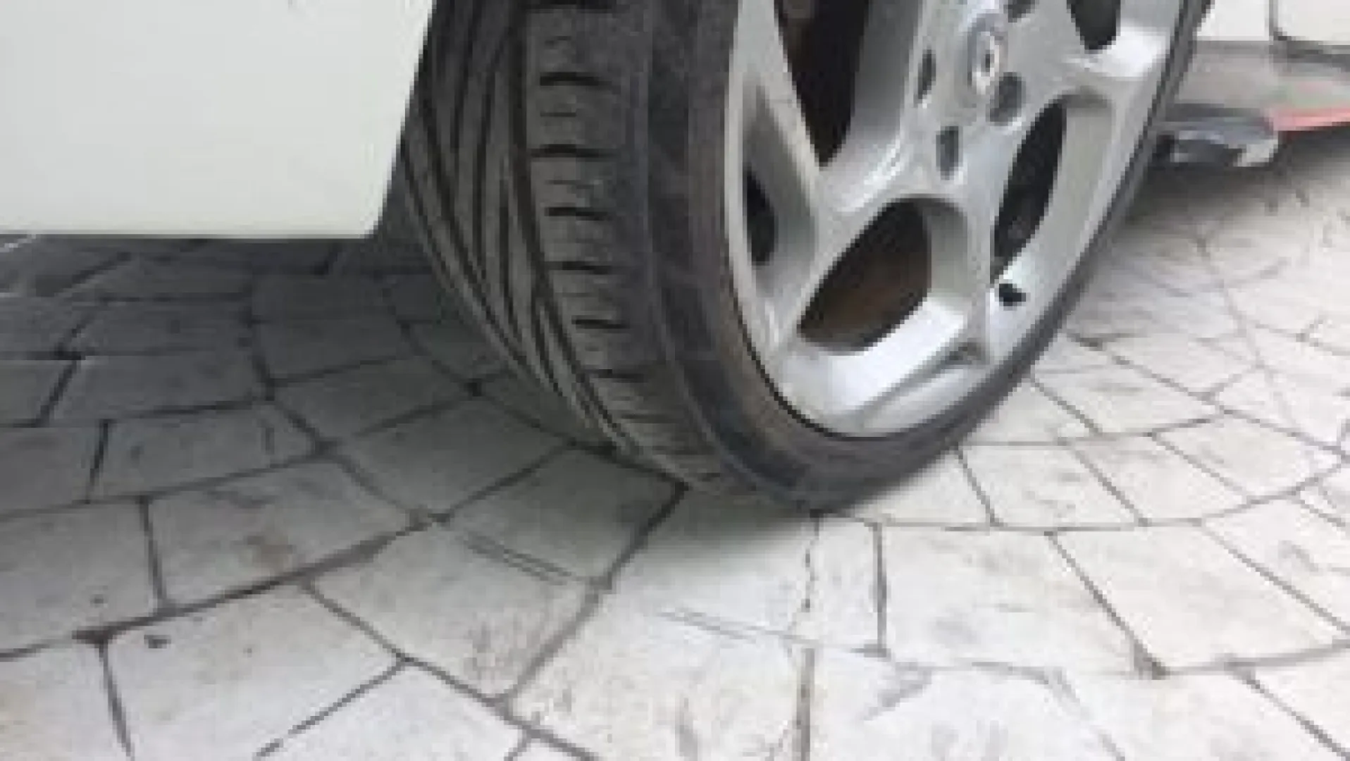 Cumpara/ Vinde online Renault  Megane 2012 SH, la cel mai bun pret pentru tine!