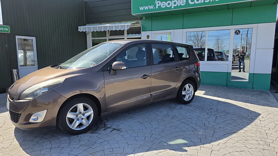 Cumpără / Vinde Renault  Grand Scenic 2011 SH, la cel mai bun pret pentru tine!