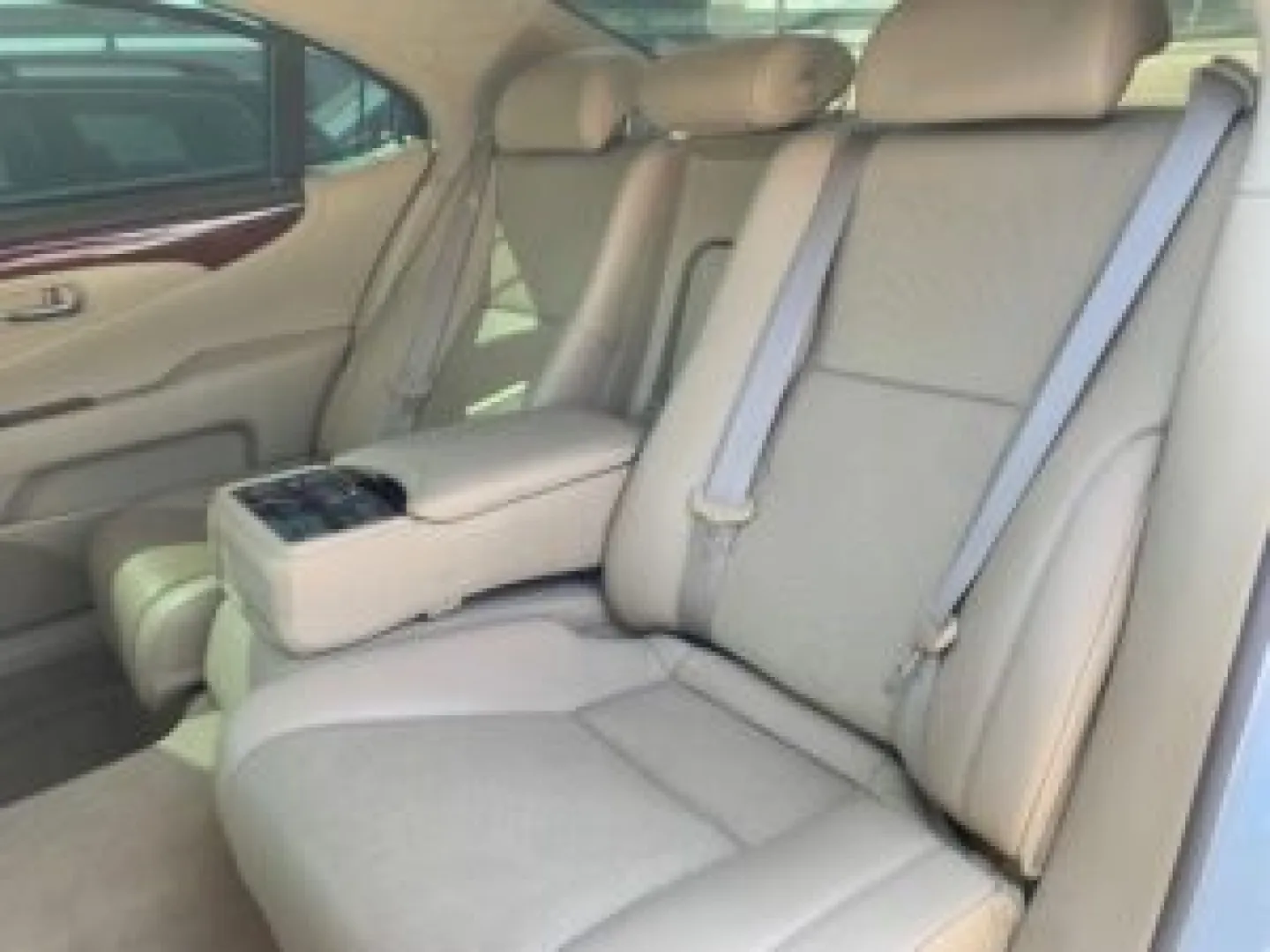Cumpara/ Vinde online Lexus LS 600 2008 SH, la cel mai bun pret pentru tine!