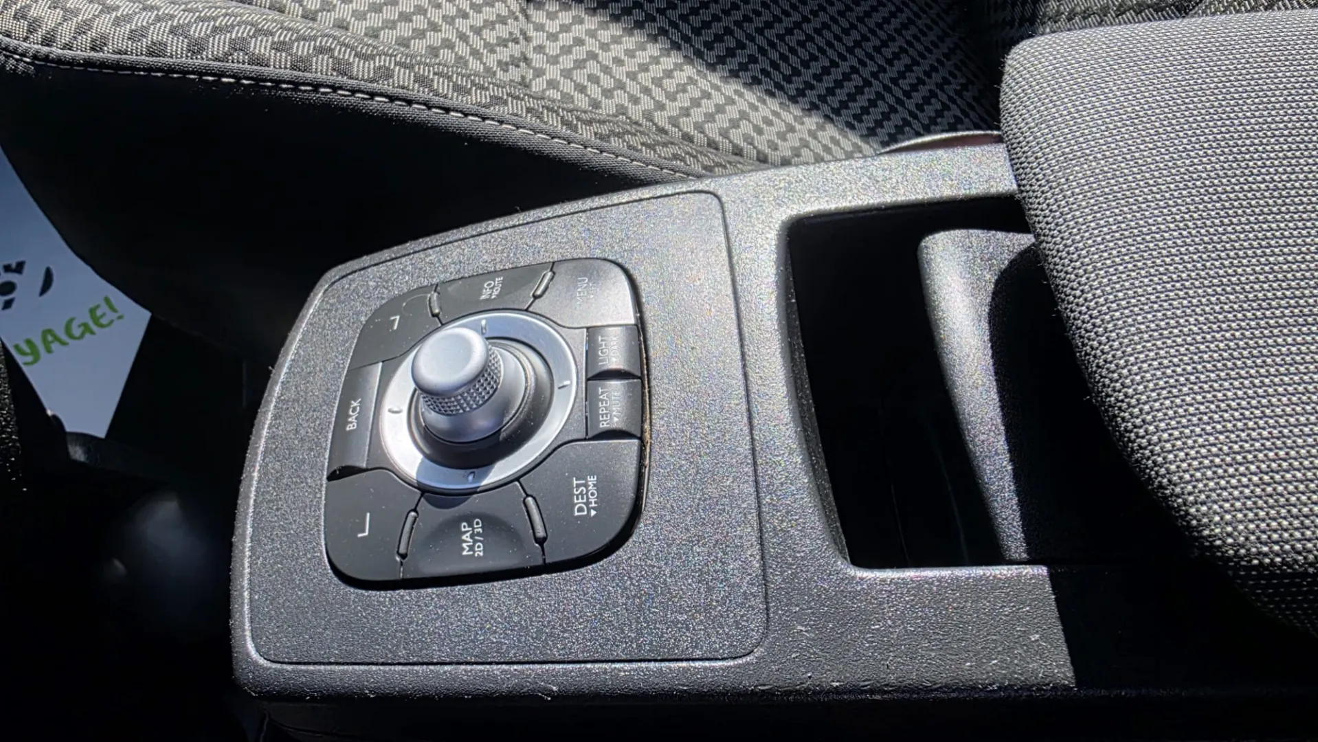 Cumpara/ Vinde online Renault  Grand Scenic 2011 SH, la cel mai bun pret pentru tine!