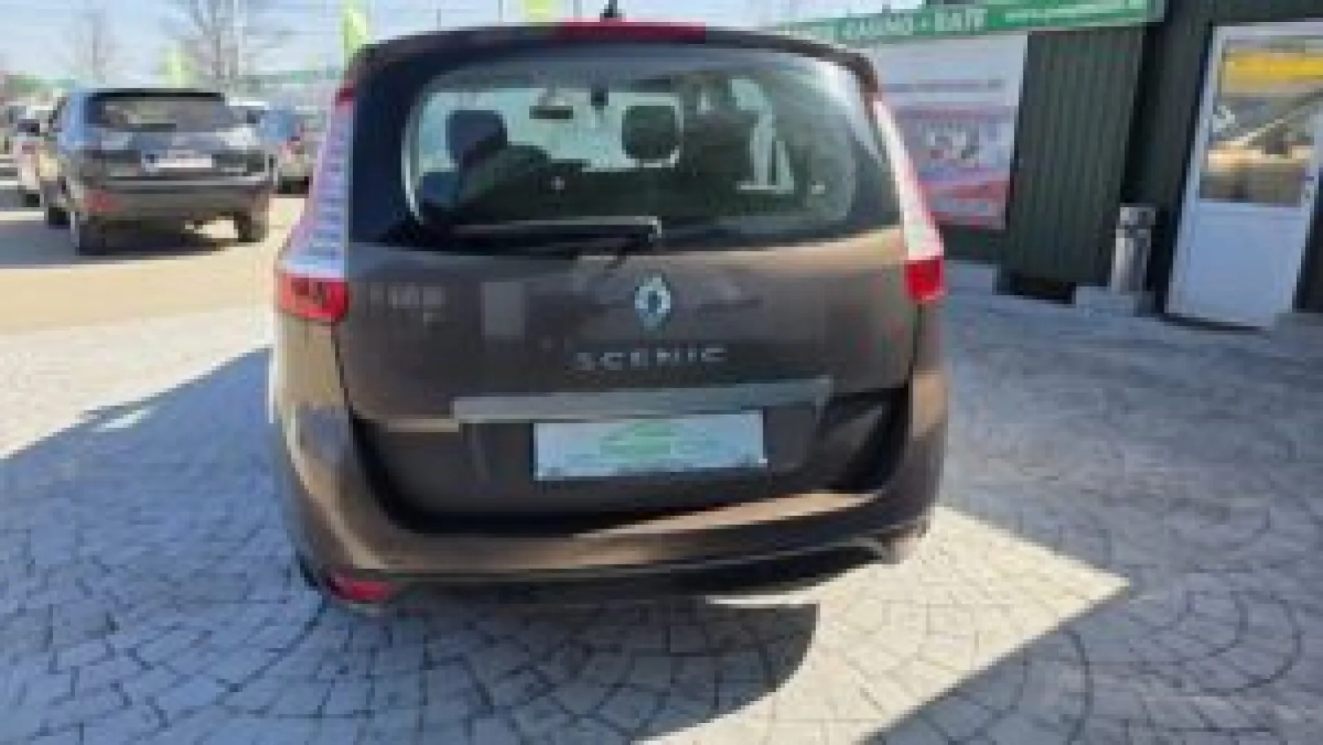 Cumpara/ Vinde online Renault  Grand Scenic 2011 SH, la cel mai bun pret pentru tine!