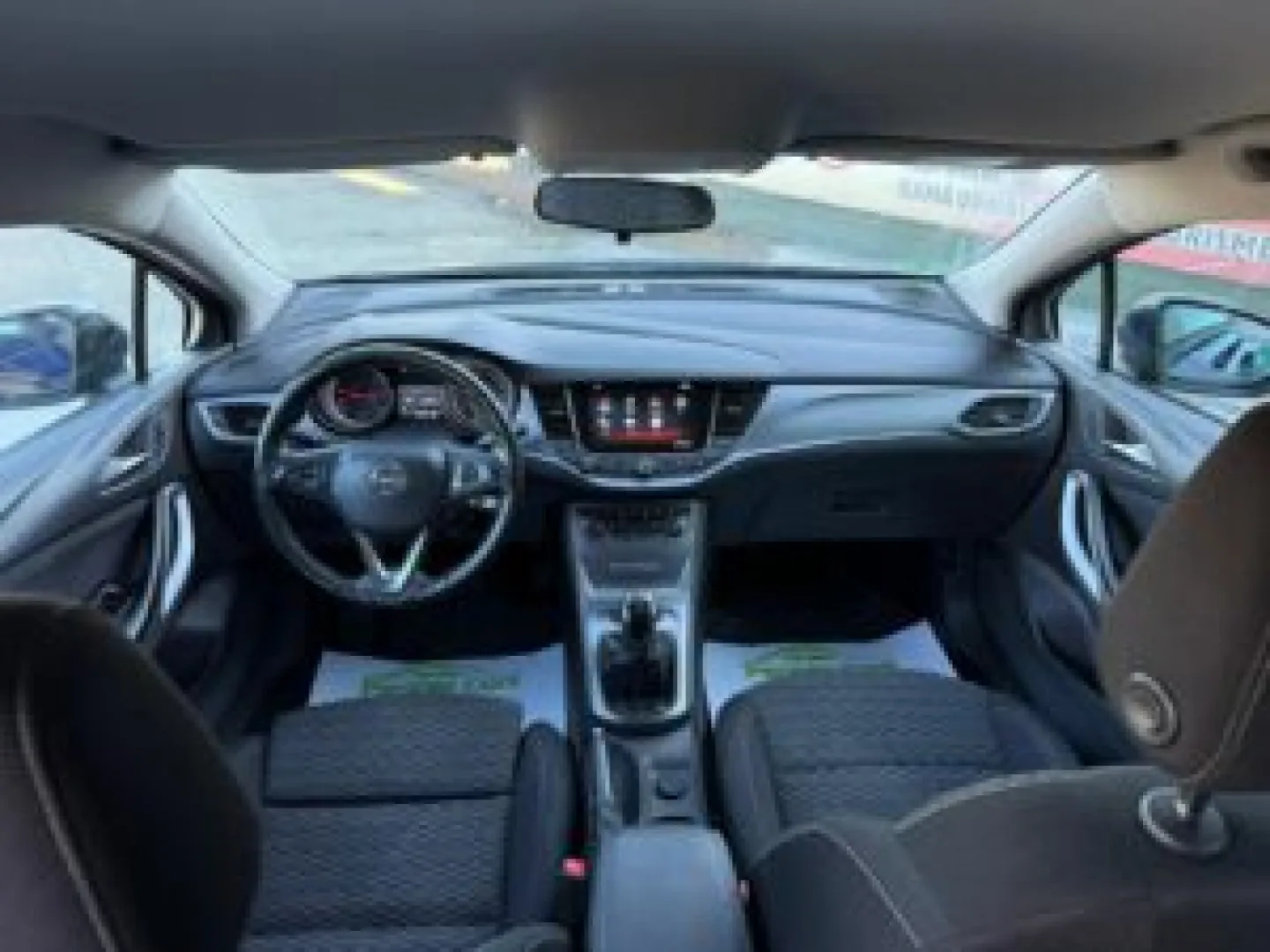 Cumpara/ Vinde online Opel Astra 2017 SH, la cel mai bun pret pentru tine!