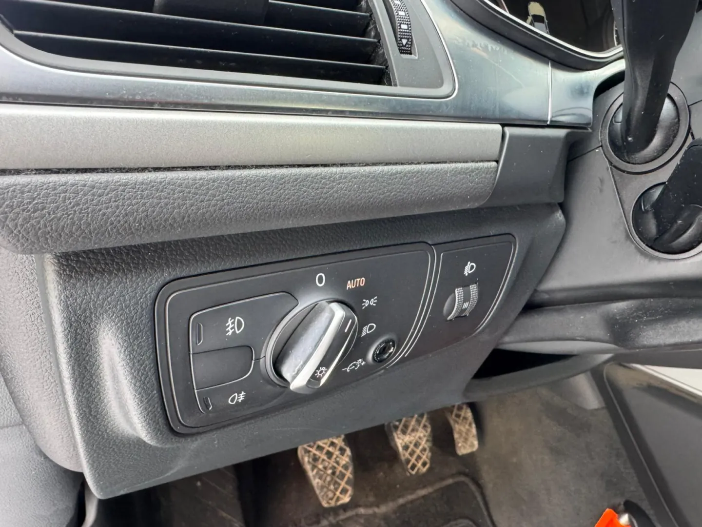 Cumpara/ Vinde online Audi A6 2012 SH, la cel mai bun pret pentru tine!