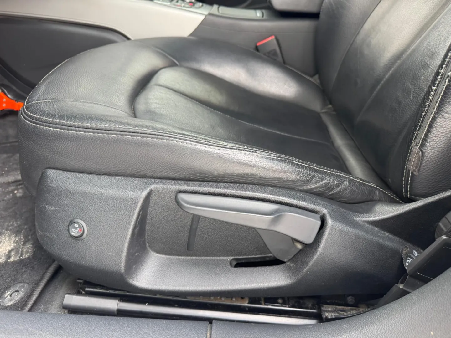 Cumpara/ Vinde online Audi A6 2012 SH, la cel mai bun pret pentru tine!