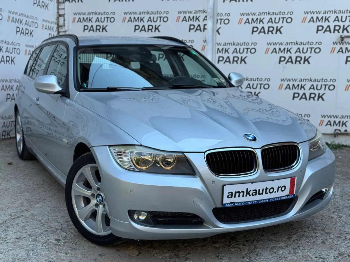 Cumpara/ Vinde online BMW 3 Series 2010 SH, la cel mai bun pret pentru tine!