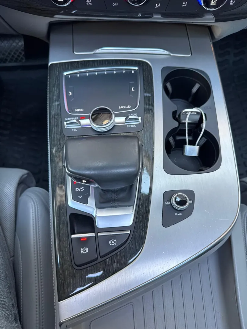Cumpara/ Vinde online Audi Q7 2015 SH, la cel mai bun pret pentru tine!
