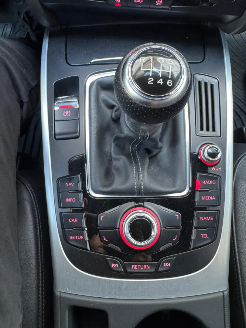 Cumpara/ Vinde online Audi A4 2012 SH, la cel mai bun pret pentru tine!