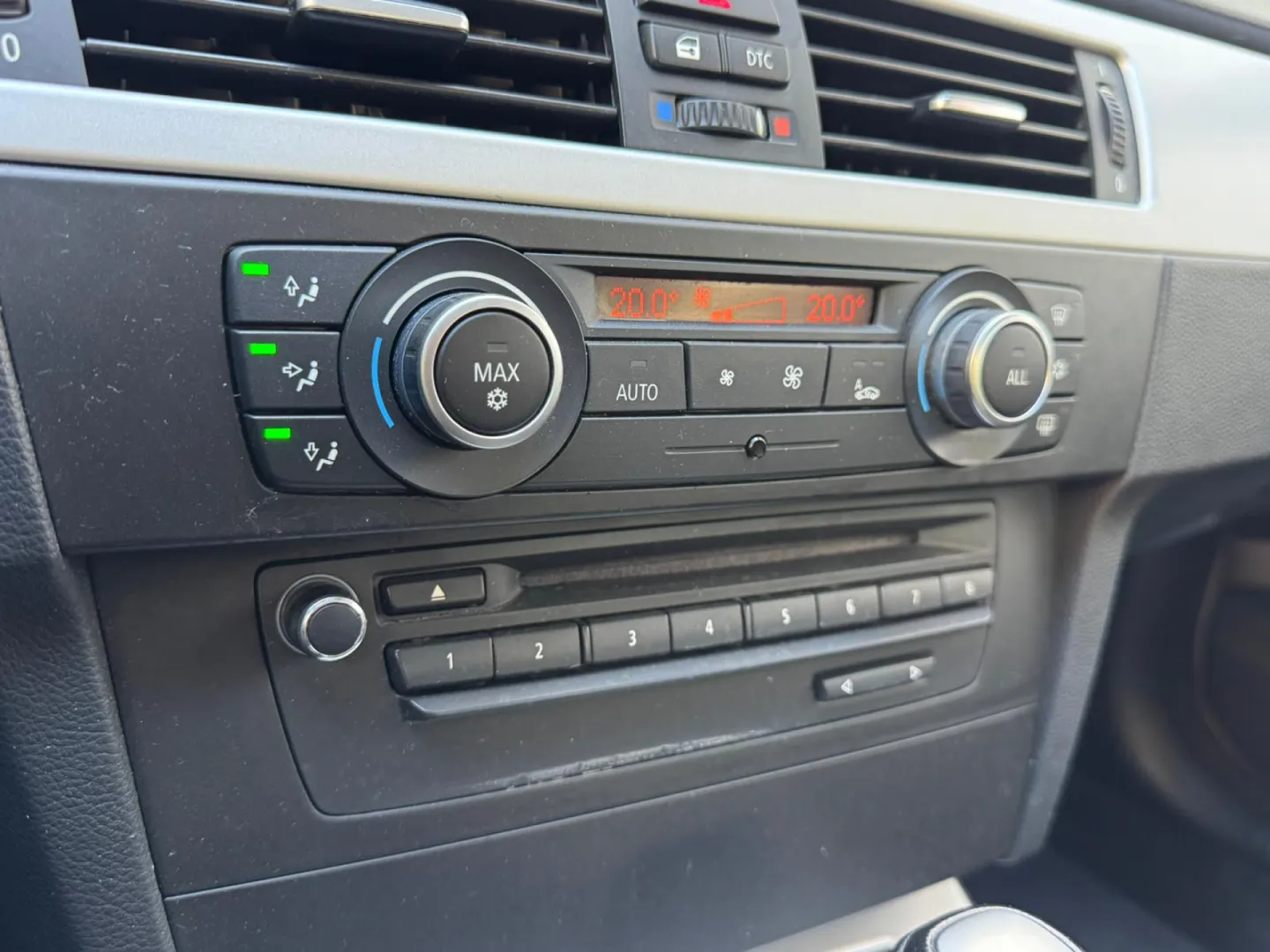 Cumpara/ Vinde online BMW 3 Series 2009 SH, la cel mai bun pret pentru tine!