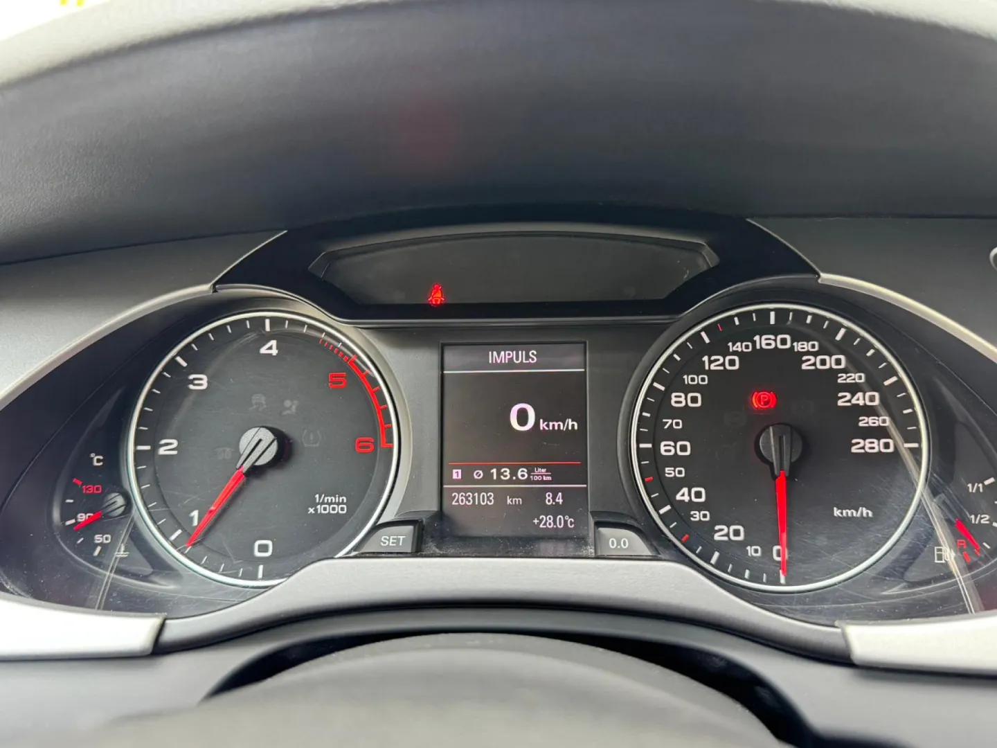 Cumpara/ Vinde online Audi A4 2011 SH, la cel mai bun pret pentru tine!