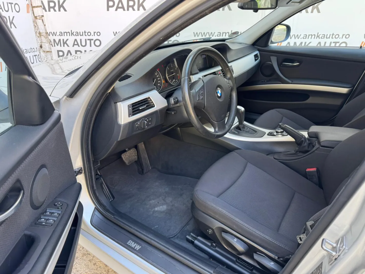 Cumpara/ Vinde online BMW 3 Series 2009 SH, la cel mai bun pret pentru tine!