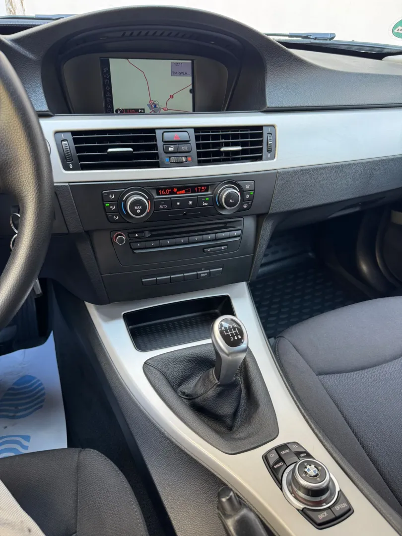 Cumpara/ Vinde online BMW 3 Series 2010 SH, la cel mai bun pret pentru tine!