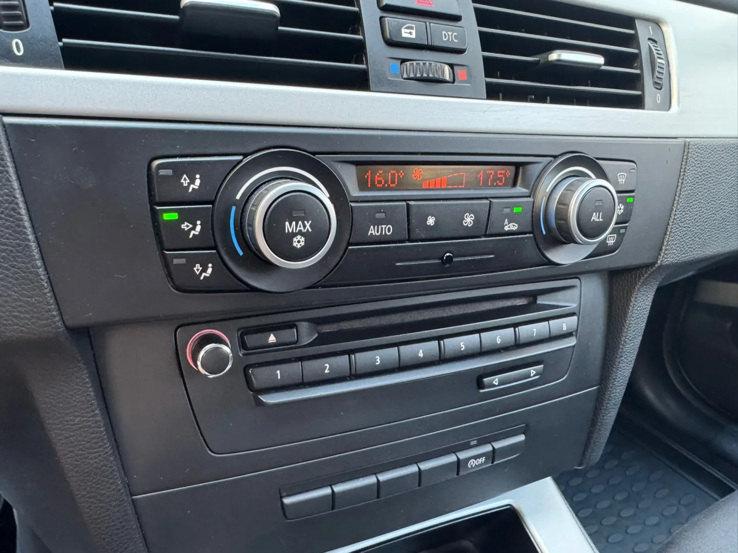 Cumpara/ Vinde online BMW 3 Series 2010 SH, la cel mai bun pret pentru tine!