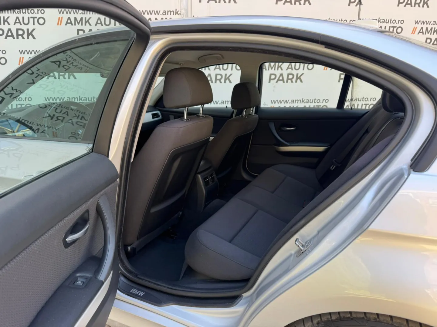 Cumpara/ Vinde online BMW 3 Series 2009 SH, la cel mai bun pret pentru tine!