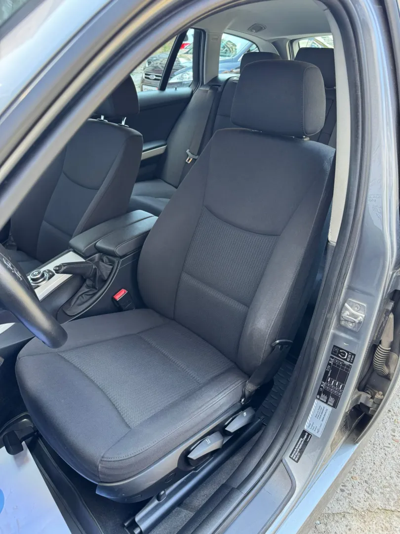 Cumpara/ Vinde online BMW 3 Series 2010 SH, la cel mai bun pret pentru tine!