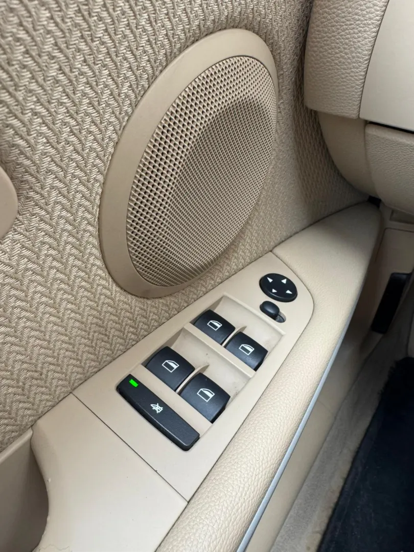 Cumpara/ Vinde online BMW 3 Series 2011 SH, la cel mai bun pret pentru tine!