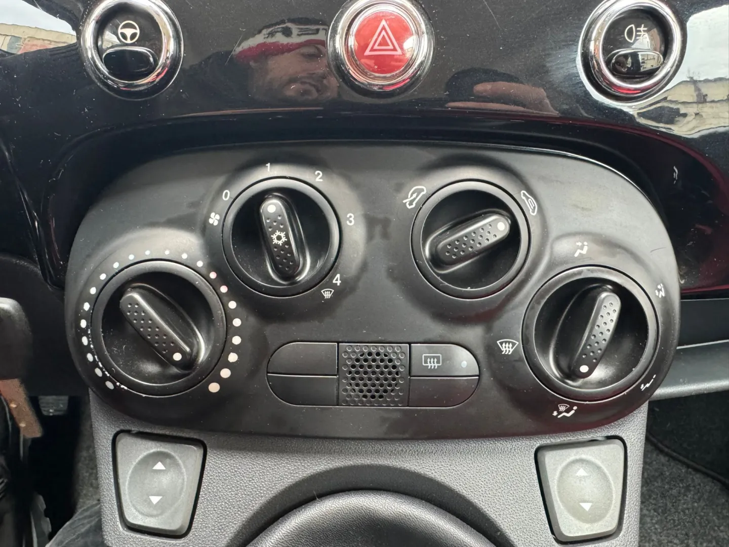Cumpara/ Vinde online Fiat 500 2008 SH, la cel mai bun pret pentru tine!