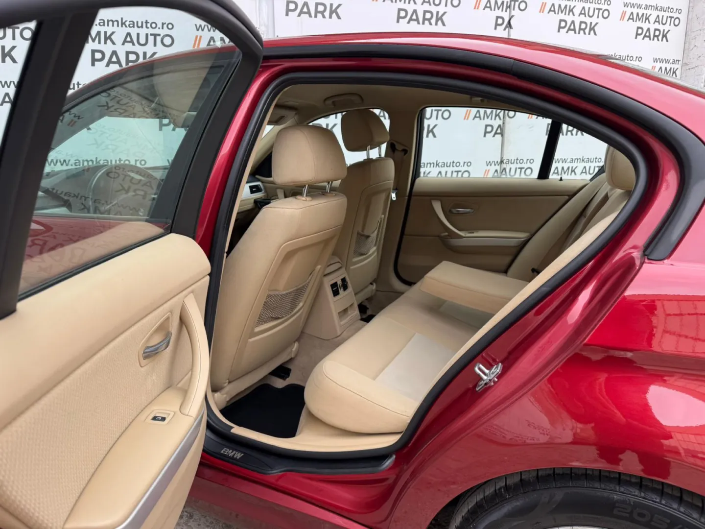 Cumpara/ Vinde online BMW 3 Series 2011 SH, la cel mai bun pret pentru tine!