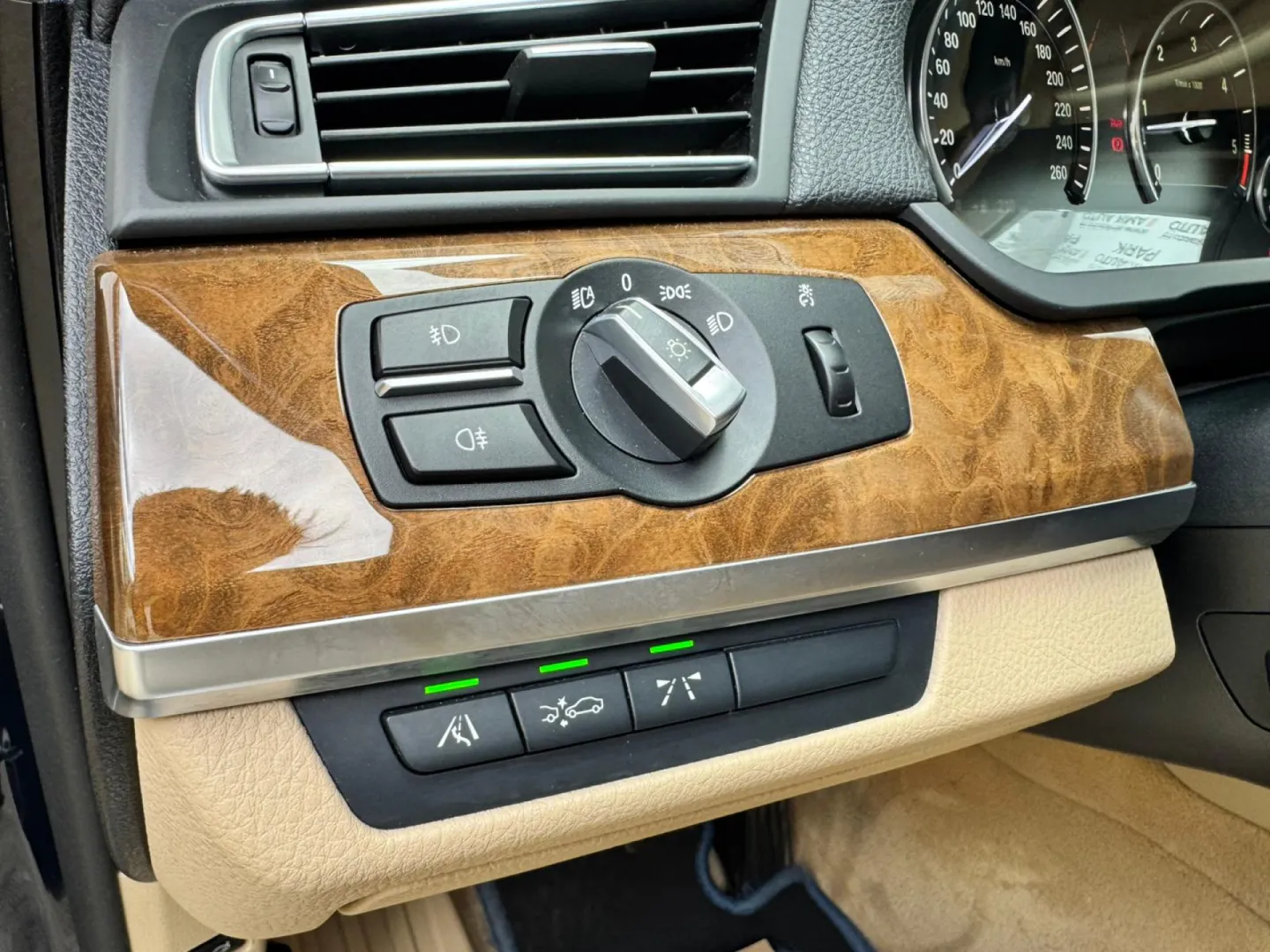 Cumpara/ Vinde online BMW 7 Series 2010 SH, la cel mai bun pret pentru tine!