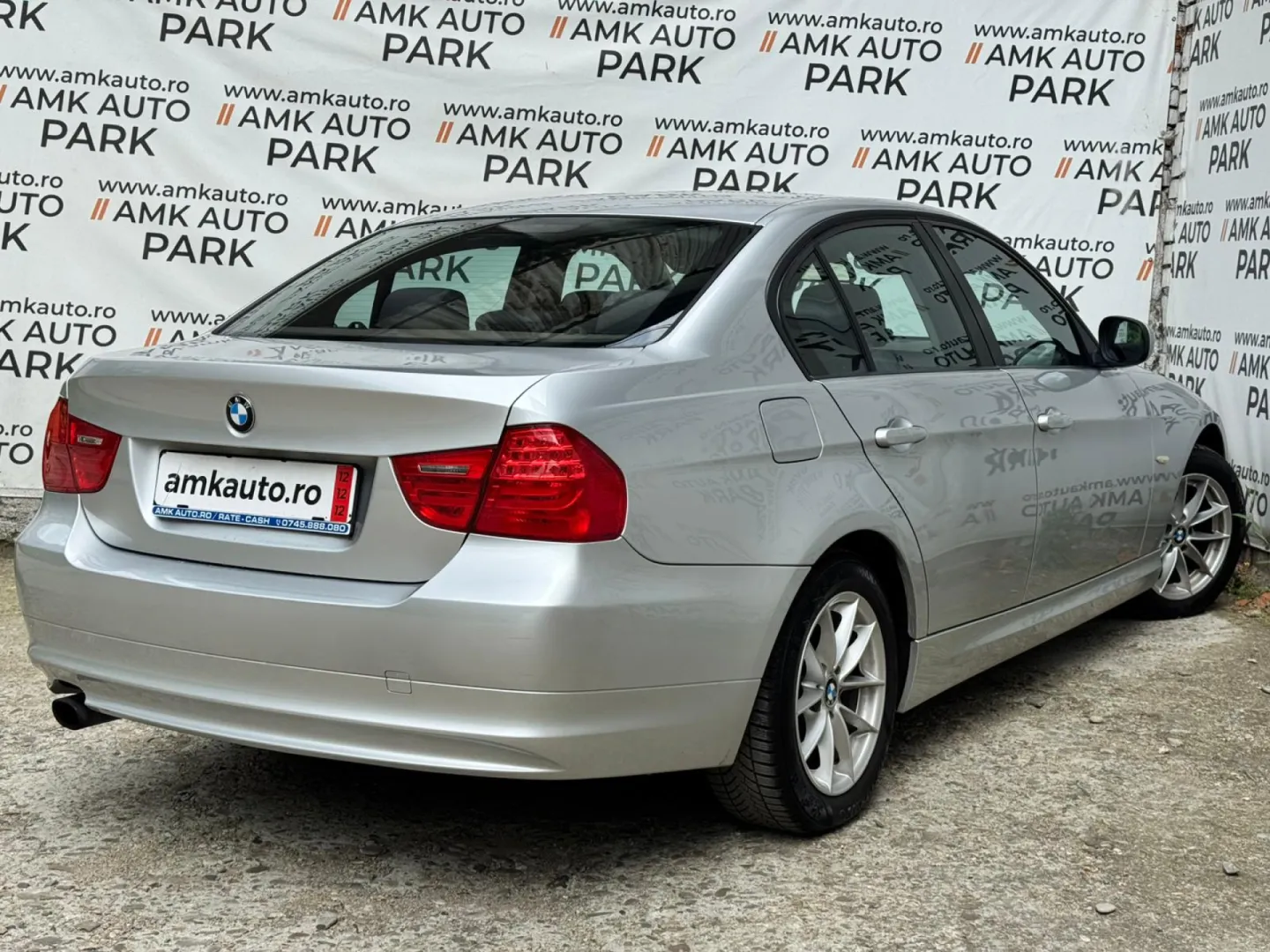 Cumpara/ Vinde online BMW 3 Series 2009 SH, la cel mai bun pret pentru tine!