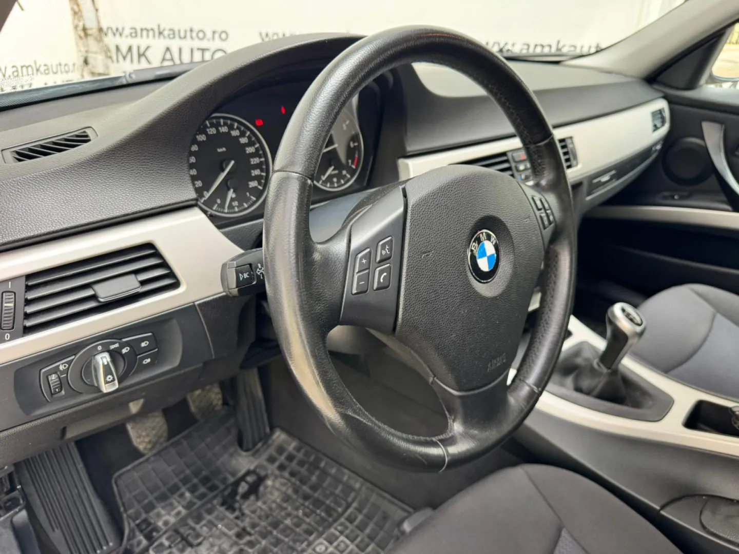 Cumpara/ Vinde online BMW 3 Series 2009 SH, la cel mai bun pret pentru tine!