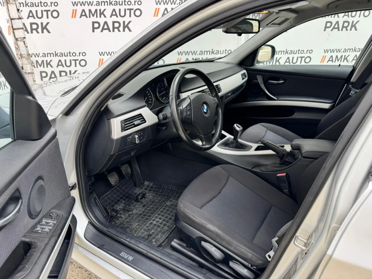 Cumpara/ Vinde online BMW 3 Series 2009 SH, la cel mai bun pret pentru tine!
