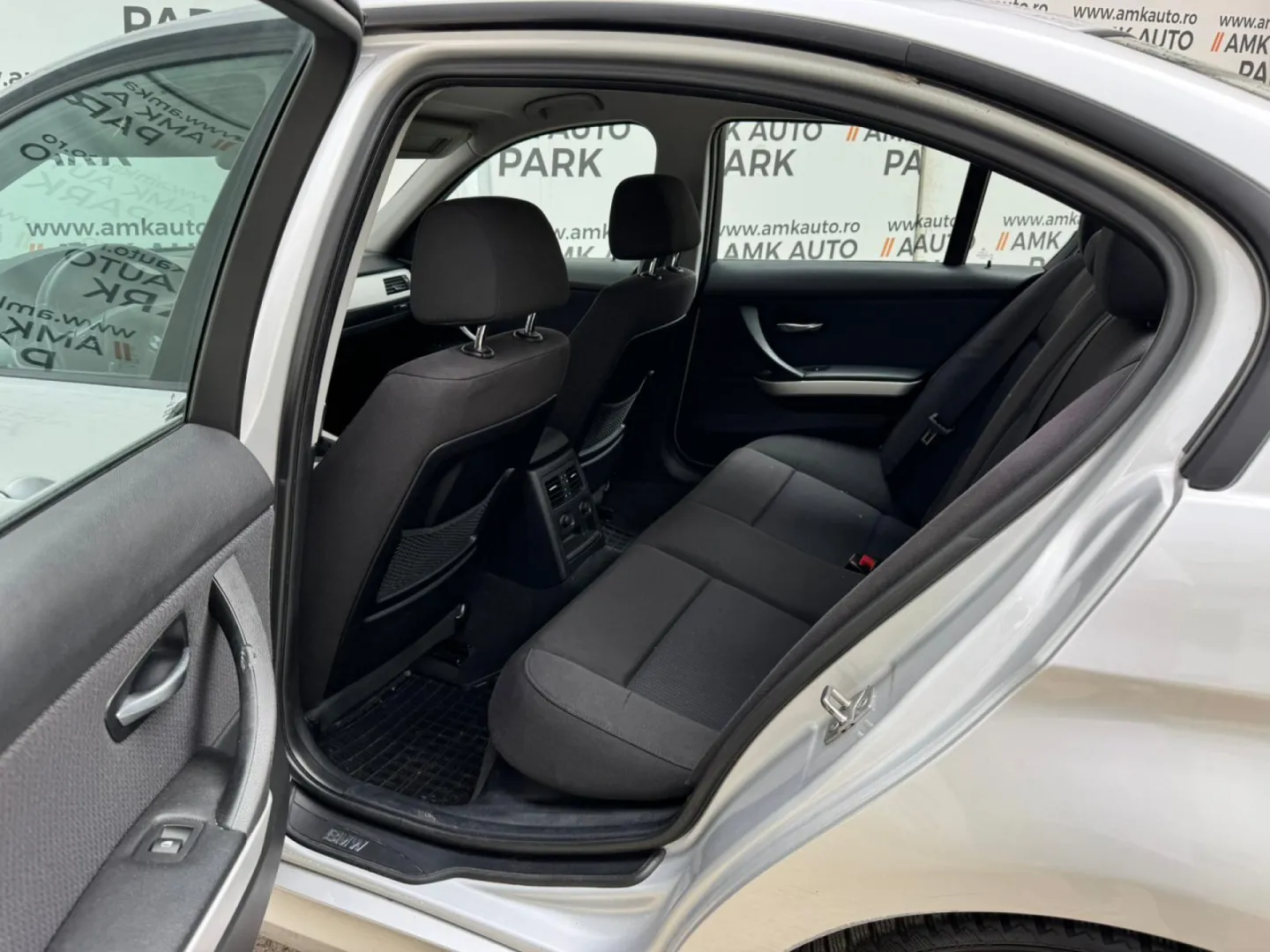 Cumpara/ Vinde online BMW 3 Series 2009 SH, la cel mai bun pret pentru tine!