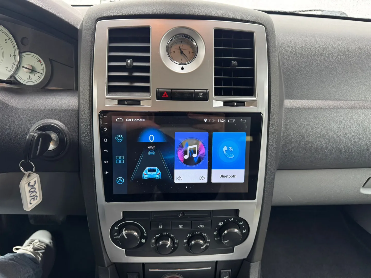 Cumpara/ Vinde online Chrysler 300C 2006 SH, la cel mai bun pret pentru tine!