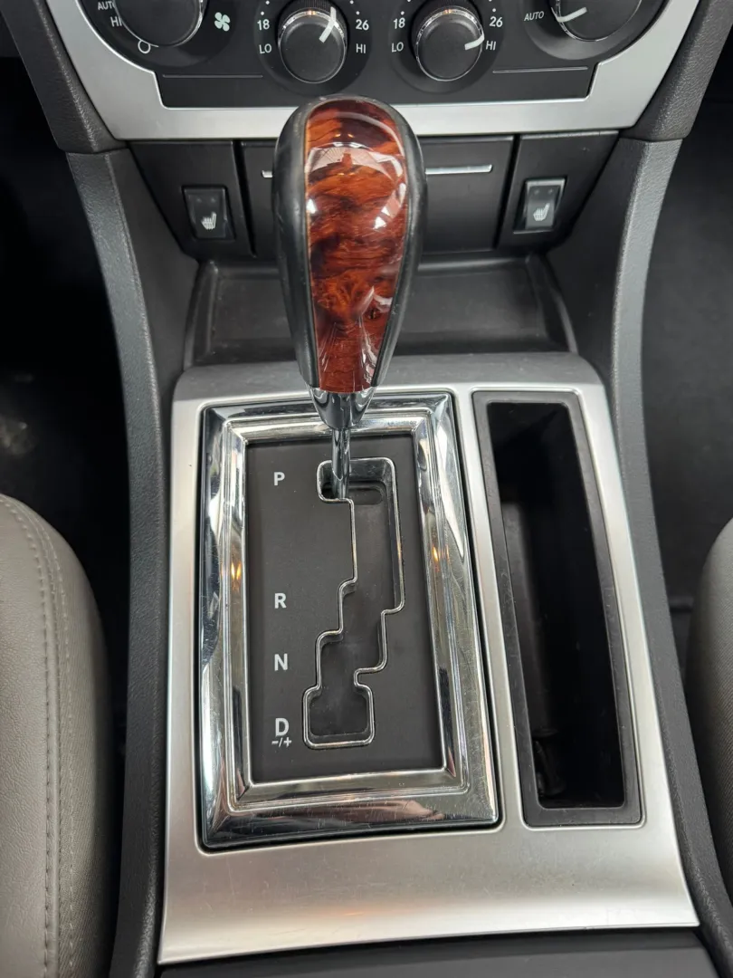 Cumpara/ Vinde online Chrysler 300C 2006 SH, la cel mai bun pret pentru tine!
