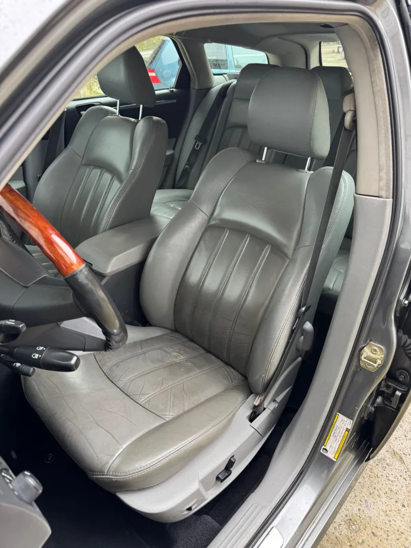 Cumpara/ Vinde online Chrysler 300C 2006 SH, la cel mai bun pret pentru tine!