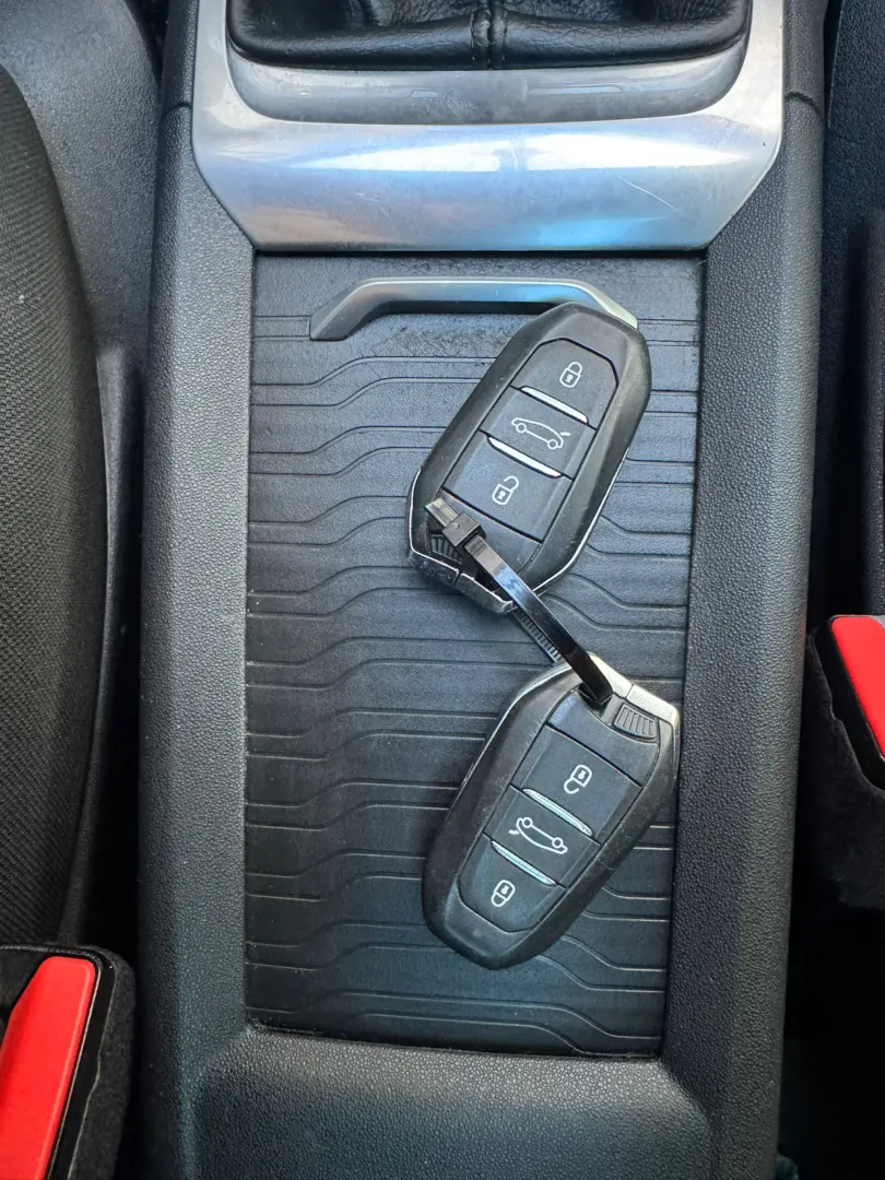 Cumpara/ Vinde online Citroen C4 2014 SH, la cel mai bun pret pentru tine!
