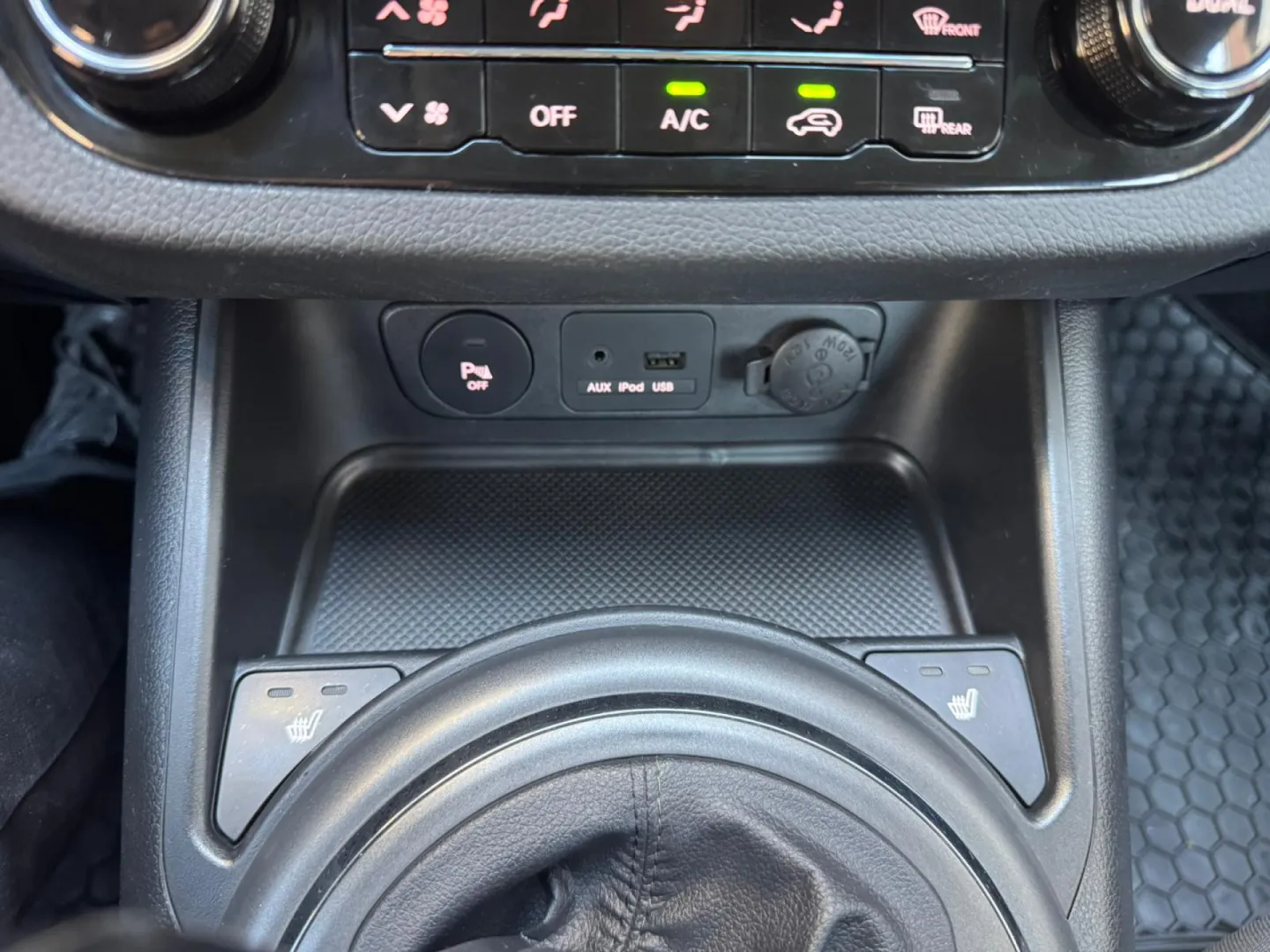 Cumpara/ Vinde online Kia Sportage 2012 SH, la cel mai bun pret pentru tine!