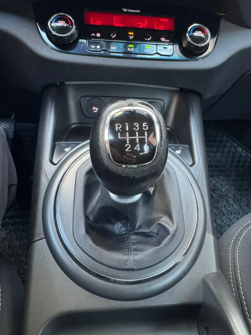 Cumpara/ Vinde online Kia Sportage 2012 SH, la cel mai bun pret pentru tine!